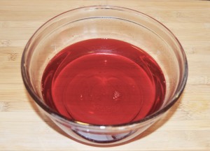 Jello dissolved in bowl